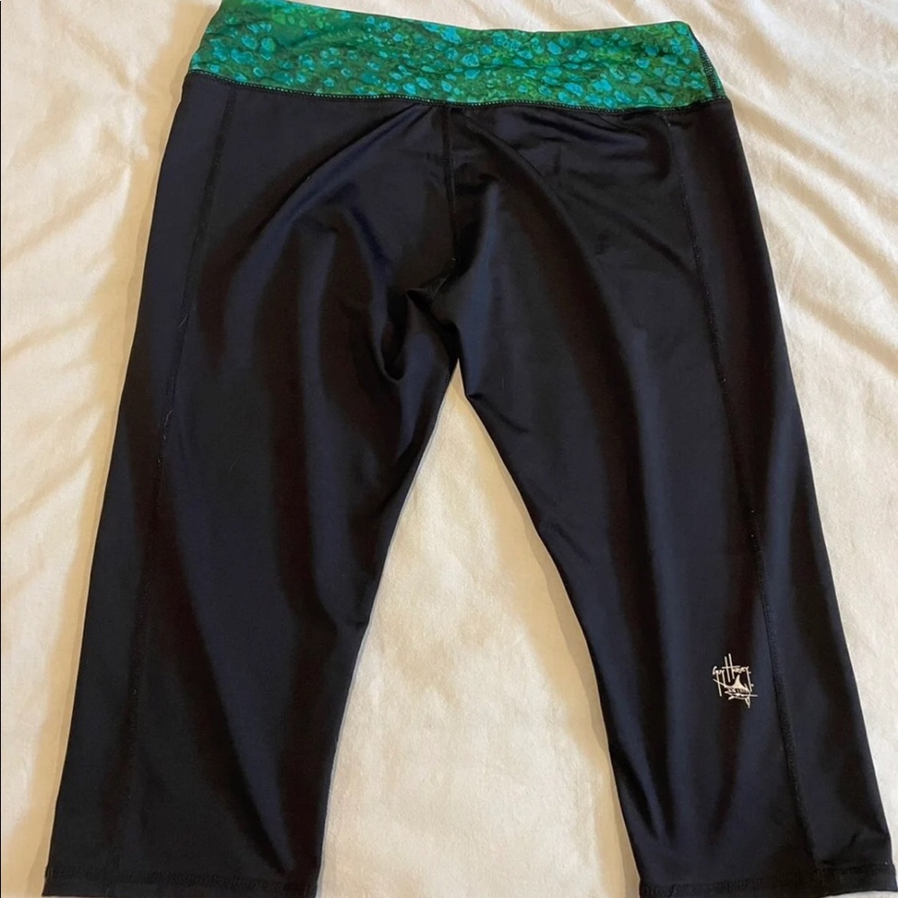 Guy harvey mahi mahi capri leggings